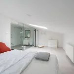 Black & White Apartments Rozna Dolina