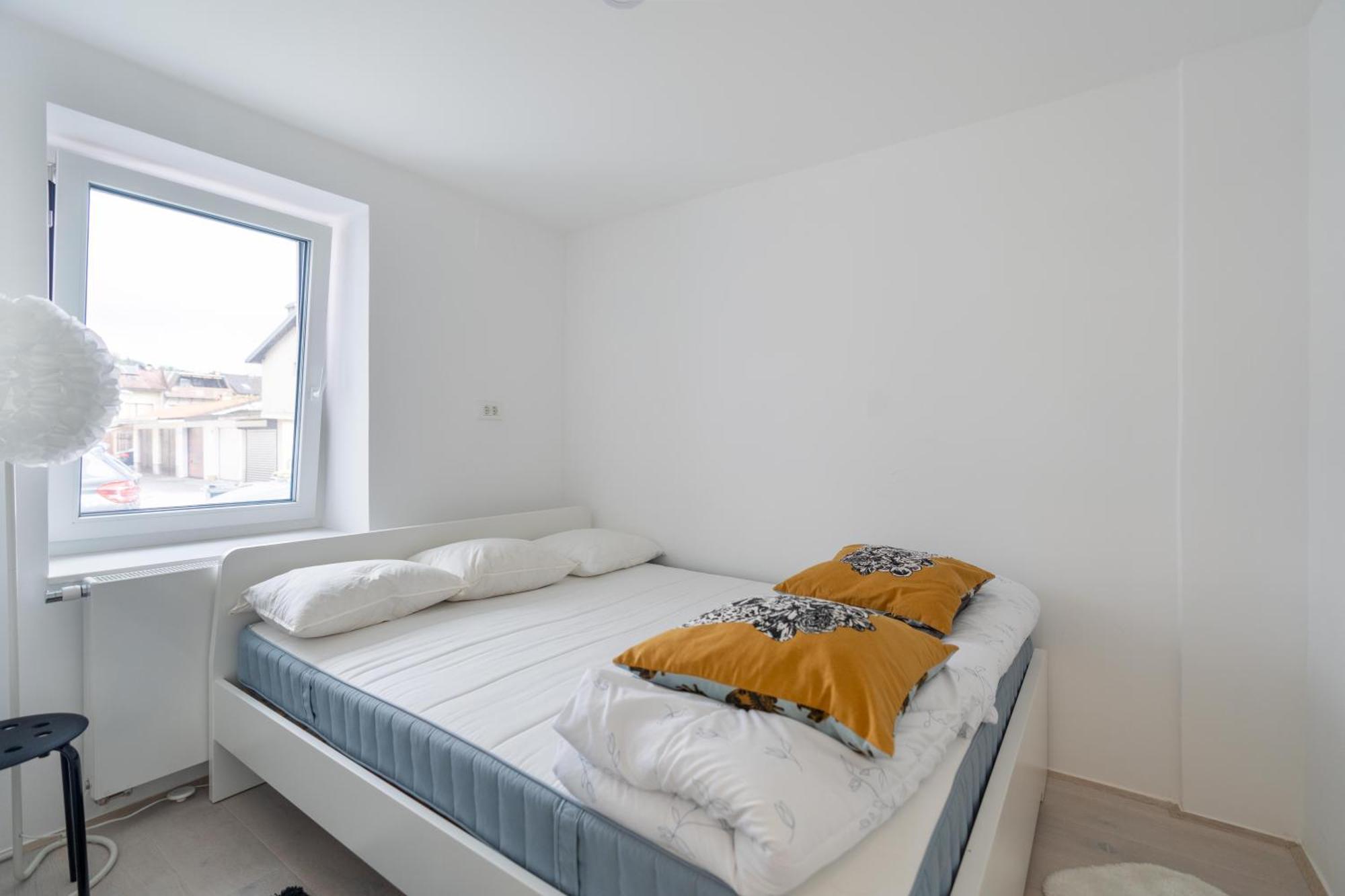 Black & White Rozna Dolina Apartamento Liubliana